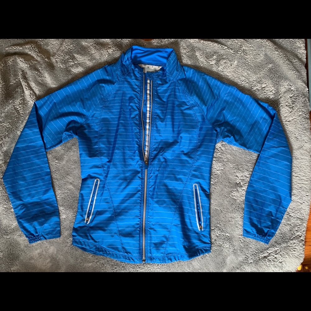 Reflective windbreaker